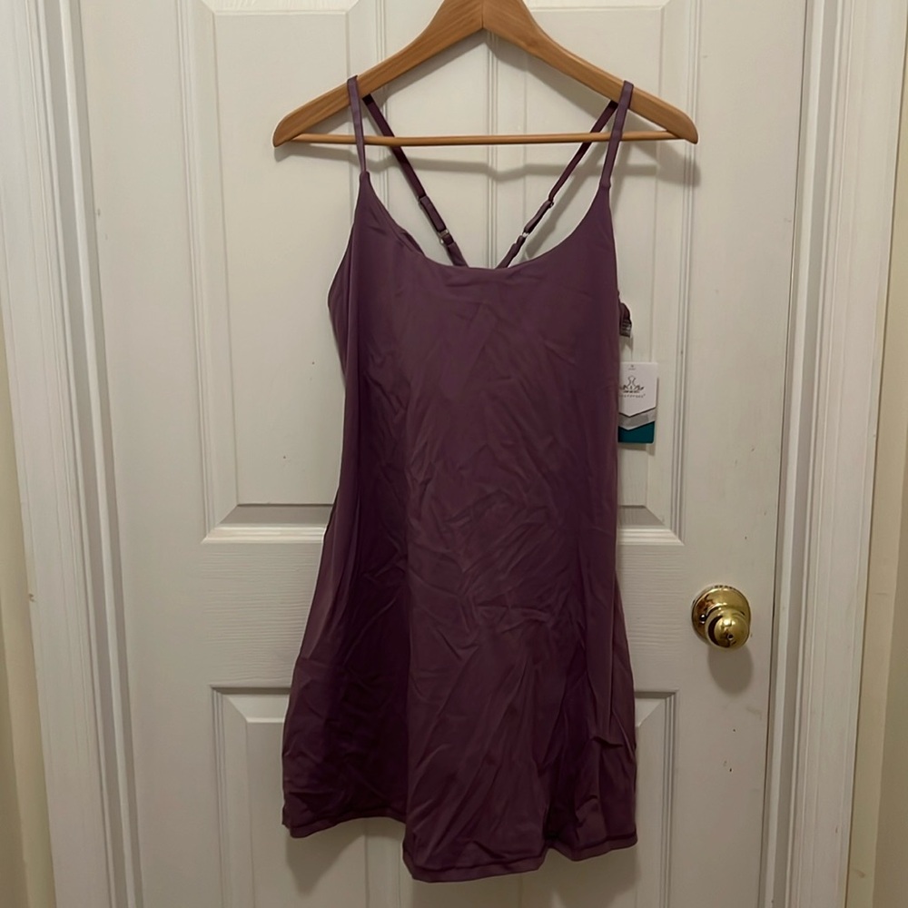 Heath yoga NWT L athletic dress w/ shorts